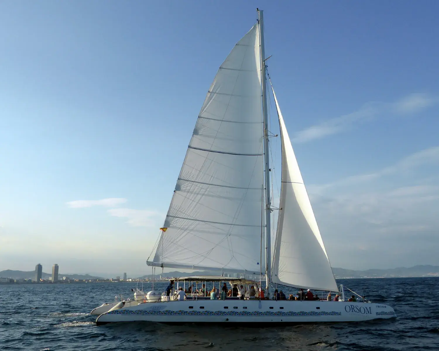 Catamaran 100